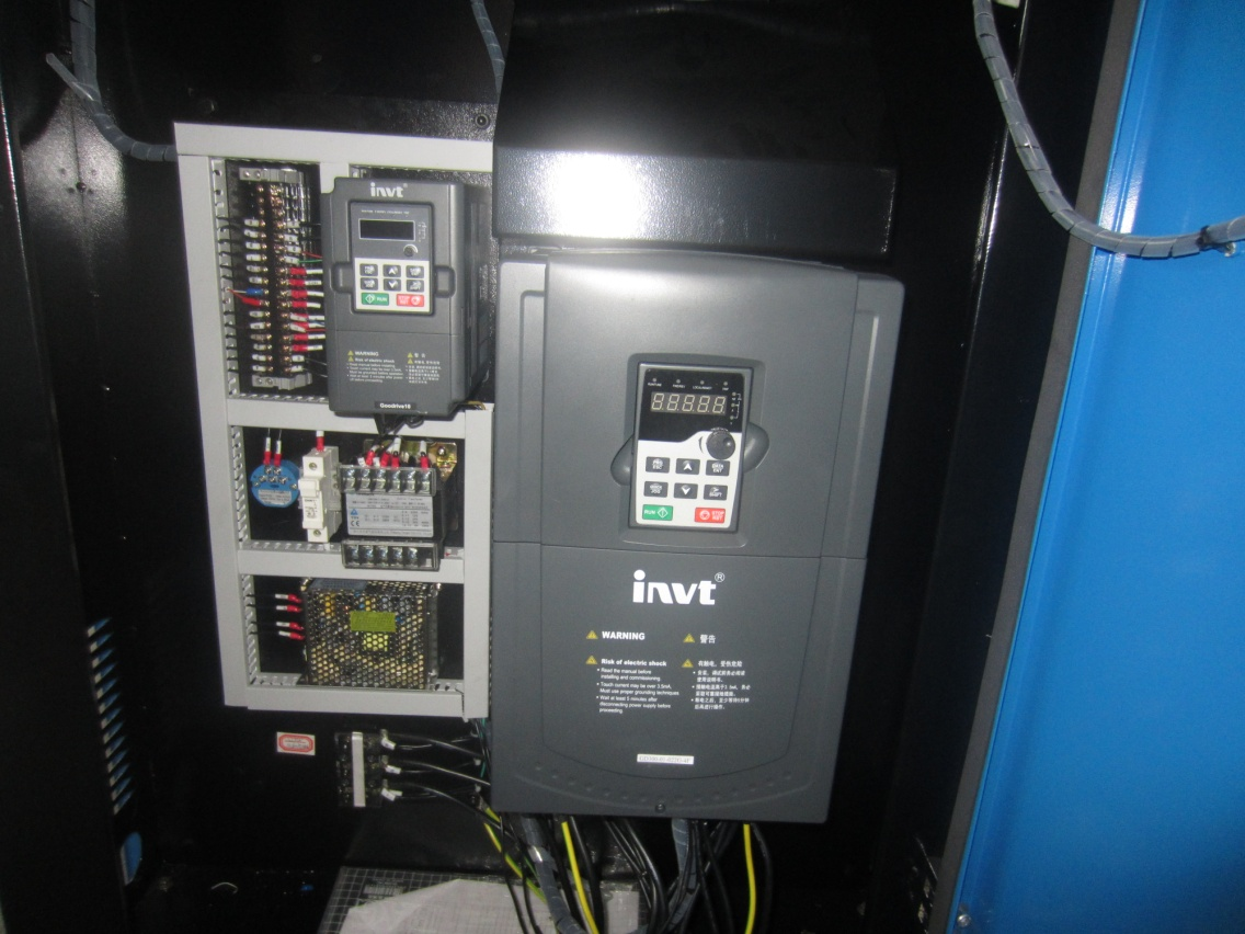 Hệ thống bao gồm GD300-01 và HMI, không cần PLC hoặc bộ điều khiển nữa, có thể làm giảm hệ thống dây, lỗi và giá thành