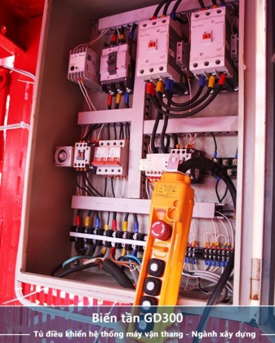 Công ty Tự động hóa Hoàng Gia HGA cung cấp tủ điện biến tần GD300 điều khiển máy vận thang - Ngành Xây Dựng