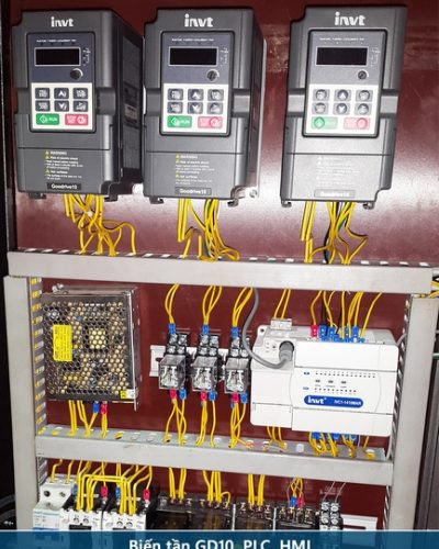 Công ty Tự động hóa Hoàng Gia HGA cung cấp tủ điện biến tần GD10, bộ lập trình PLC, màn hình HMI điều khiển hệ thống máy cắt khăn giấy - Ngành Bao Bì Giấy