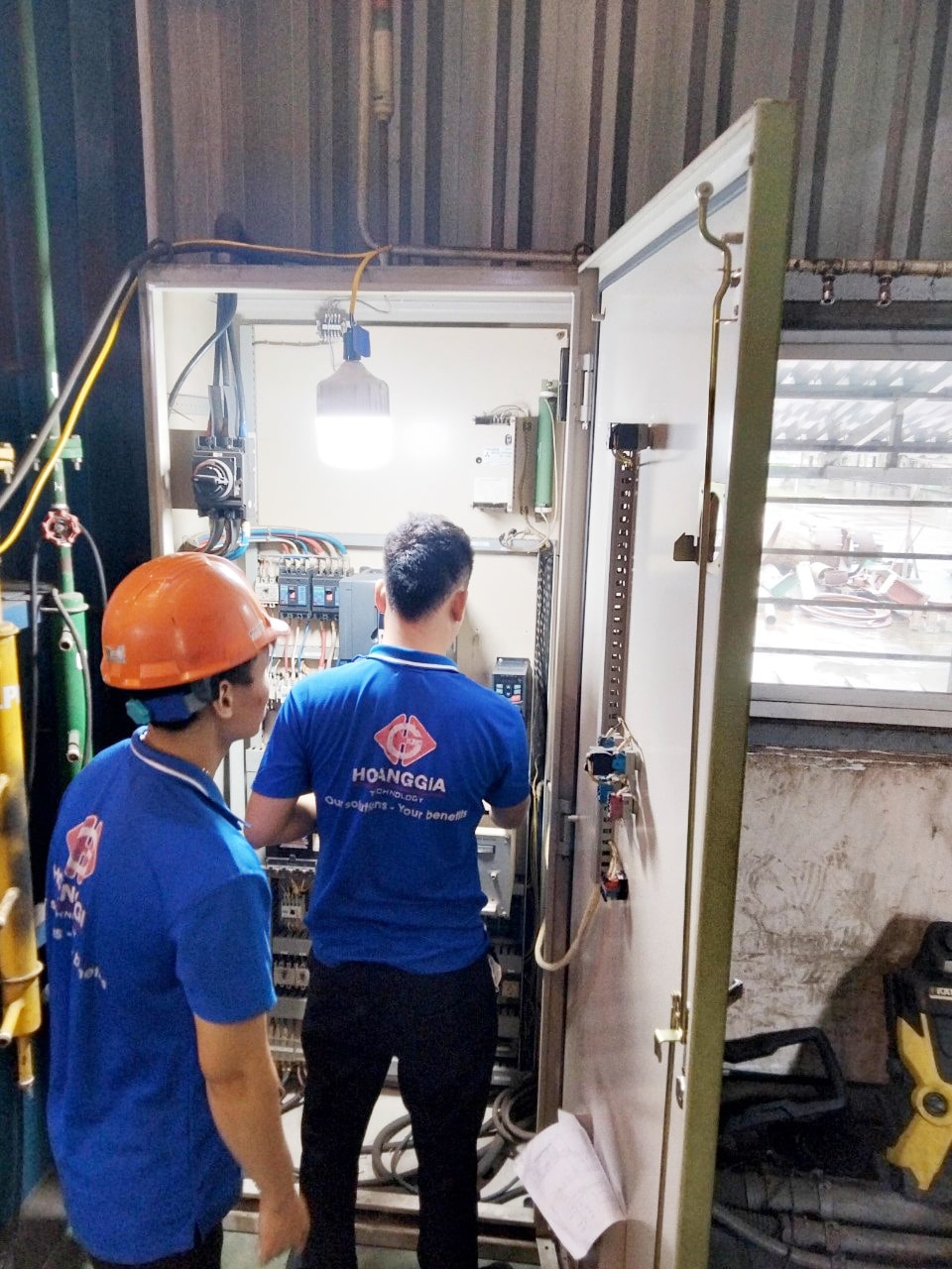 Lắp đặt biến tần INVT thay thế cho biến tần Mitsubishi chạy cho ứng dụng Turning Rolls