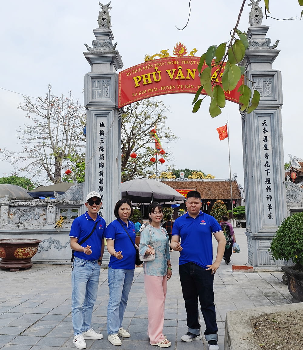 Du xuân đầu năm 2026